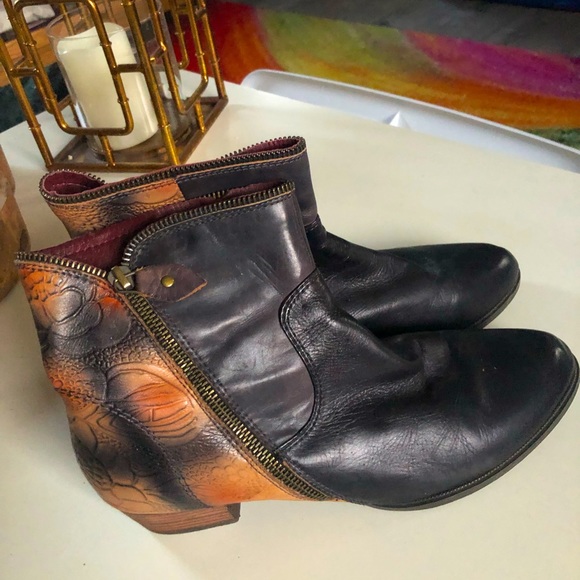 Leather Boots - Picture 1 of 10